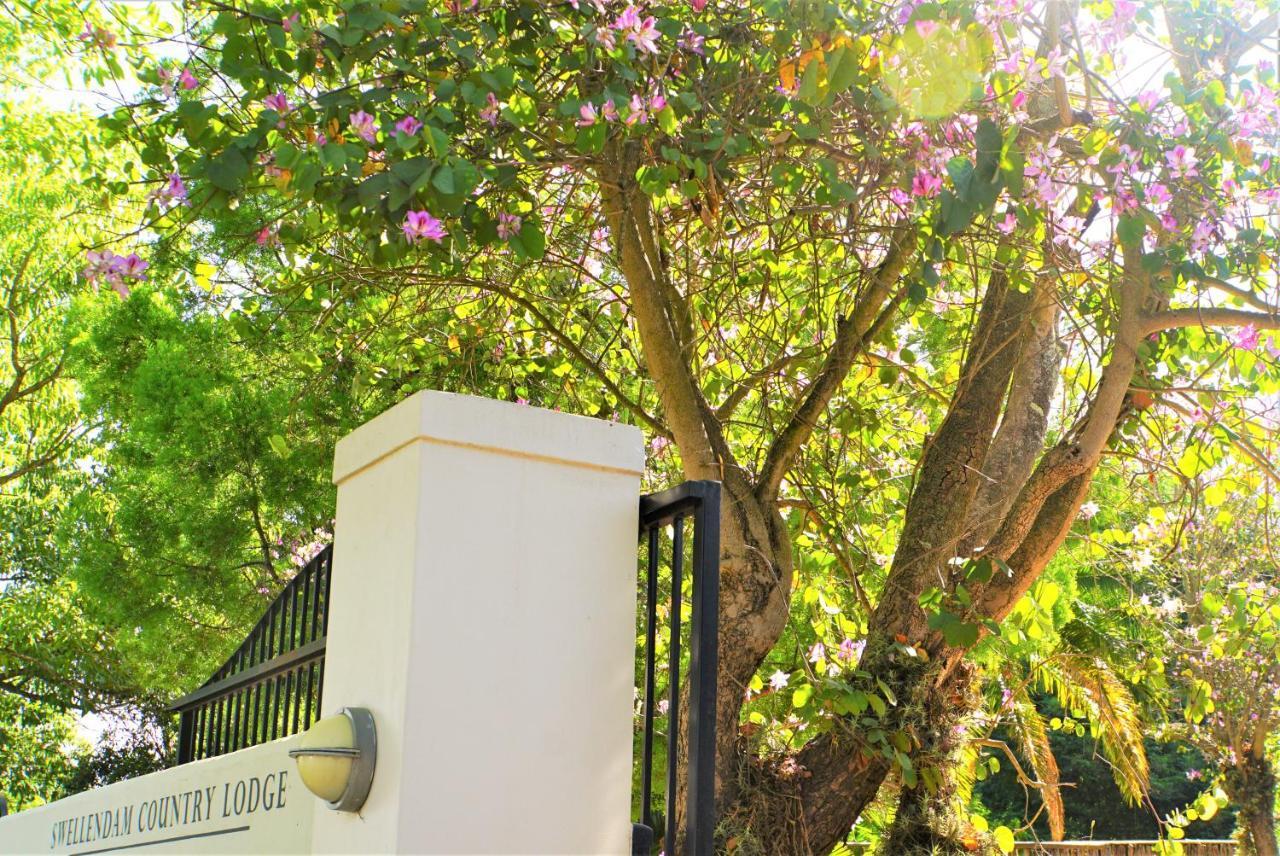 Swellendam Country Lodge - Guest House - B&B Extérieur photo